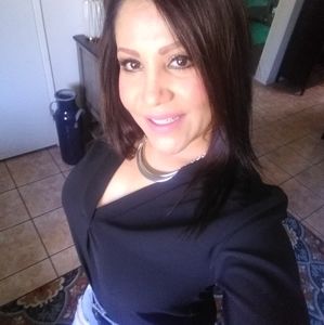 Meet your Posher, Claudia